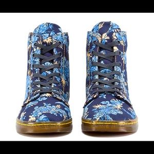 Dr. Martens Jouy Floral Canvas Boot